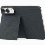 حافظة iPhone Duo Folio بمسند مدمج باللون الكحلي