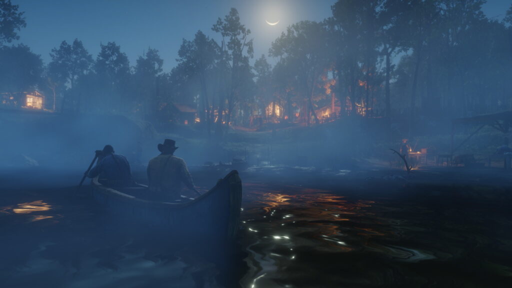 قارب في مستنقع ليلًا أمام مخيّم مشتعل في Red Dead Redemption 2